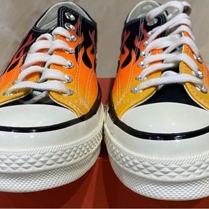 Converse Chuck Taylor flame print 🔥mens 8.5 / women’s 10.5 New without tags